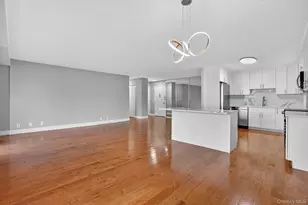 15 Stewart Pl, White Plains, NY 10603 - Photo 2