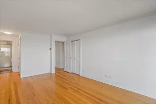 17-85 215th St, Bayside, NY 11360 - Photo 18