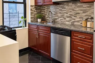 21-38 35th St, Astoria, NY 11105 - Photo 16