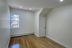 1054 Lydig Ave, Bronx, NY 10461 - Photo 10