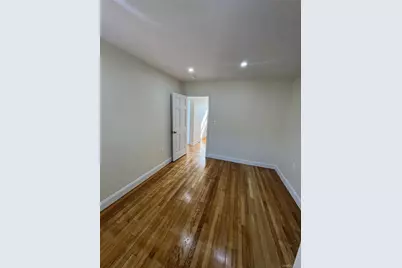 1054 Lydig Avenue, Bronx, NY 10461 - Photo 8