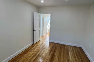 1054 Lydig Ave, Bronx, NY 10461 - Photo 8