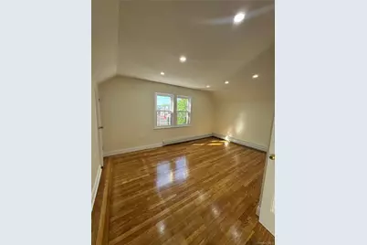 1054 Lydig Avenue, Bronx, NY 10461 - Photo 4