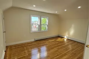 1054 Lydig Ave, Bronx, NY 10461 - Photo 4