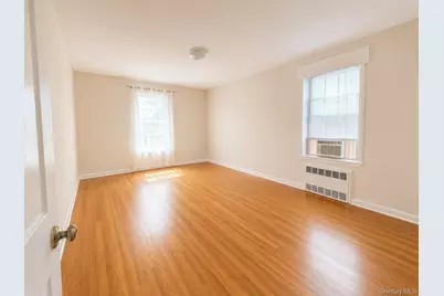 6385 Woodhaven Boulevard #5A2, Rego Park, NY 11374 - Photo 2