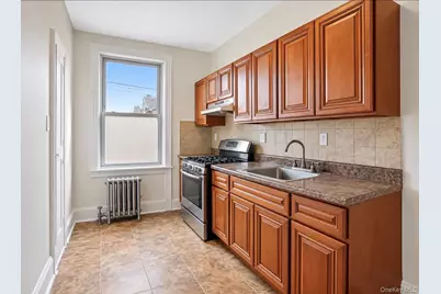 72-07 73rd Street #1R, Glendale, NY 11385 - Photo 4
