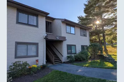 6 Knightsbridge #L, Poughkeepsie, NY 12603 - Photo 2