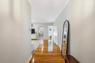 162-01 Powells Cove Blvd, Whitestone, NY 11357 - Photo 10