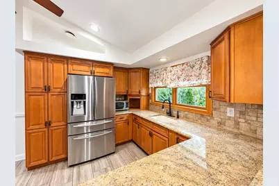25 Urban Drive, Selden, NY 11784 - Photo 4