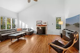588 Pleasure Dr, Riverhead, NY 11901 - Photo 4