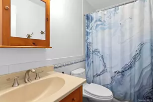588 Pleasure Dr, Riverhead, NY 11901 - Photo 14