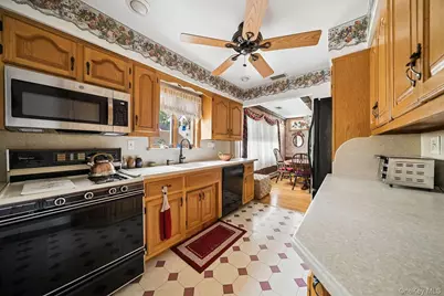 64 Collfield Avenue, New York, NY 10302 - Photo 20