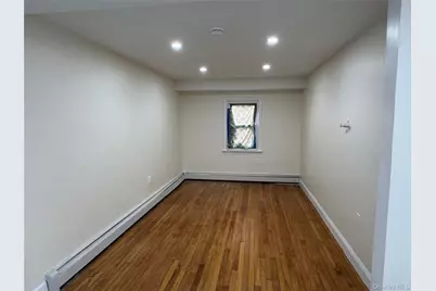 1054 Lydig Avenue, Bronx, NY 10461 - Photo 8
