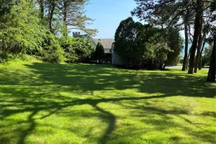 2 W Hillover Rd, Hampton Bays, NY 11946 - Photo 6