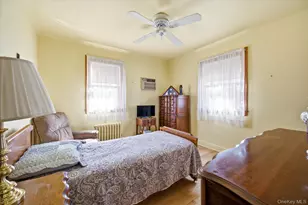 60-50 69th Ln, Maspeth, NY 11378 - Photo 12