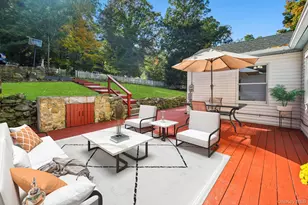 12 Crest Dr, Mahopac, NY 10541 - Photo 6