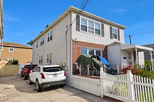 23-34 Ocean Crest Blvd, Far Rockaway, NY 11691 - Photo 2