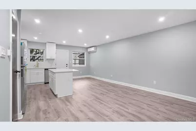 806 E 227th Street, Bronx, NY 10466 - Photo 10