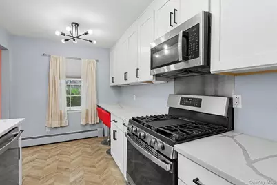 280 Parkside Drive, Suffern, NY 10901 - Photo 12