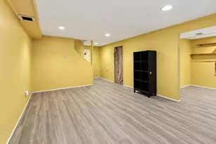 83 Treetop Cir, Nanuet, NY 10954 - Photo 16