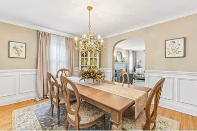 20 Revere Drive E, Floral Park, NY 11001 - Photo 8