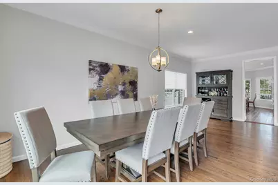 140 Rivendell Court, Melville, NY 11747 - Photo 10
