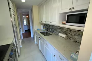 111 Cherry Valley Ave, Garden City, NY 11530 - Photo 12