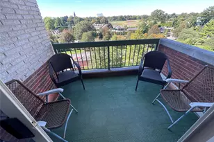 111 Cherry Valley Ave, Garden City, NY 11530 - Photo 22