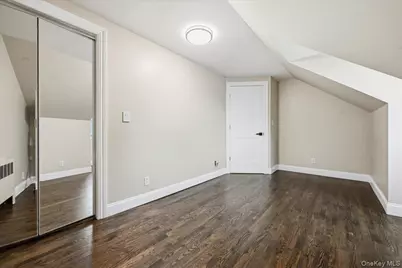 48 Flower Street, Hicksville, NY 11801 - Photo 34