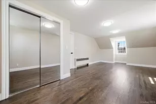 48 Flower St, Hicksville, NY 11801 - Photo 26