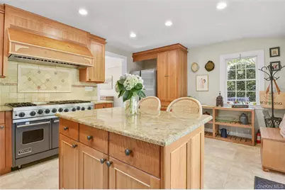 51 Maywood Road, New Rochelle, NY 10804 - Photo 24