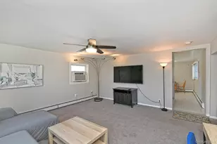2086 Washington Ave, Seaford, NY 11783 - Photo 2
