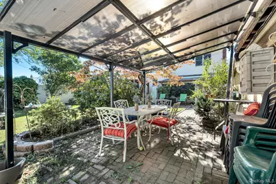 33 Mohawk Drive, North Babylon, NY 11703 - Photo 46