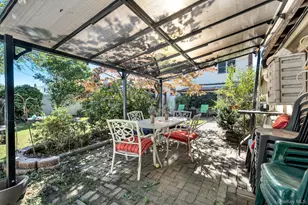 33 Mohawk Dr, North Babylon, NY 11703 - Photo 46