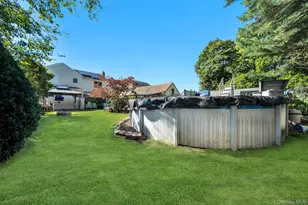 33 Mohawk Dr, North Babylon, NY 11703 - Photo 44
