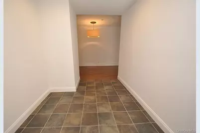 105 Garth Road #5H, Scarsdale, NY 10583 - Photo 16