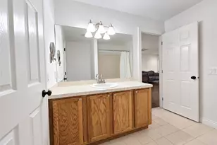 210 Kettles Ln, Medford, NY 11763 - Photo 18