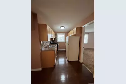 32 Halycon Road, Lindenhurst, NY 11757 - Photo 4