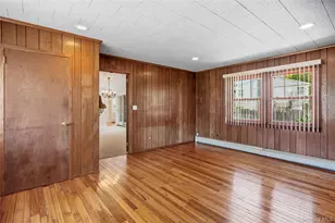 14 Harbor Ln, Glen Head, NY 11545 - Photo 18