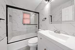 35 E Euclid St, Valley Stream, NY 11580 - Photo 6