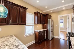 75-05 60th Pl, Glendale, NY 11385 - Photo 4