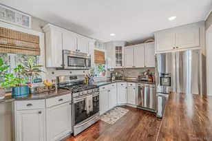517 Waverly Ave, Patchogue, NY 11772 - Photo 10