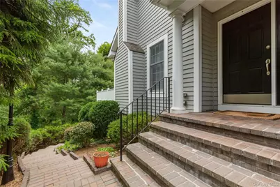 16 Agnew Farm Road, Armonk, NY 10504 - Photo 2