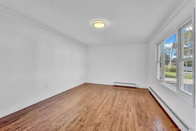 38 Miller Avenue, Amityville, NY 11701 - Photo 4