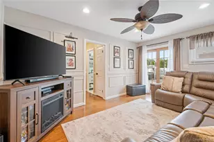 85 N Walnut St, Massapequa, NY 11758 - Photo 14