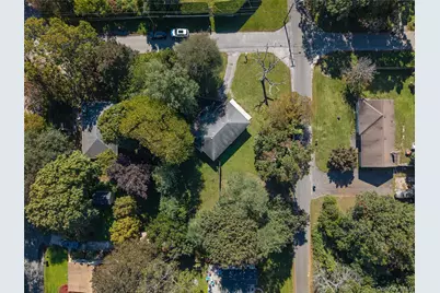109 Dogwood Road, Mastic Beach, NY 11951 - Photo 14