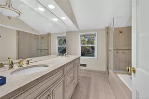 1574 Laurel Hollow Rd, Syosset, NY 11791 - Photo 22