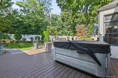 5 1st Place, Garden City, NY 11530 - Photo 32