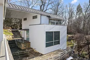 54 Cross Pond Rd, Pound Ridge, NY 10576 - Photo 18