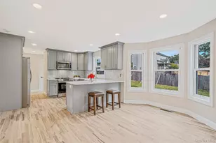 25 Avenue B, Holbrook, NY 11741 - Photo 12